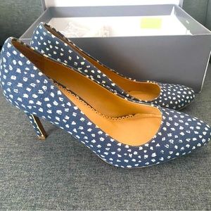Almond toe heel, dark Smokey blue